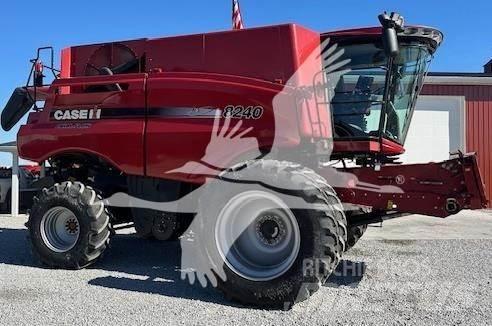 Case IH 8240 Kombajni