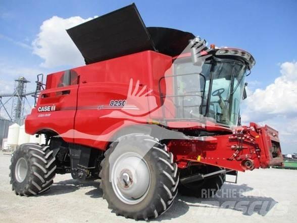 Case IH 8250 Kombajni