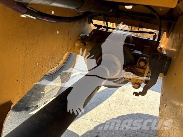 CAT 920 Utovarivači na točkove