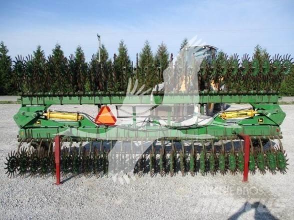 John Deere 400 Ostale mašine i priključci za obradu tla