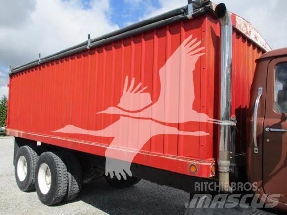 Mack R686ST Ostalo za građevinarstvo