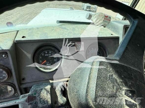 Mack R686ST Ostalo za građevinarstvo