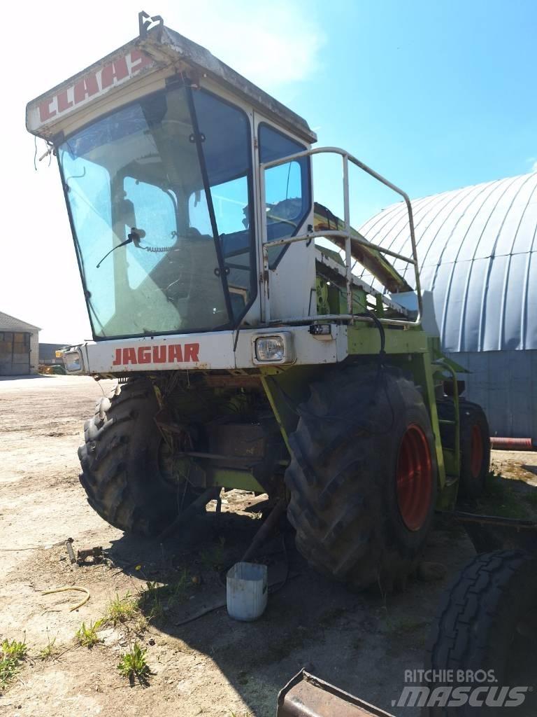 CLAAS Jaguar 690 SL Mašine za stočnu hranu sa sopstvenim pogonom