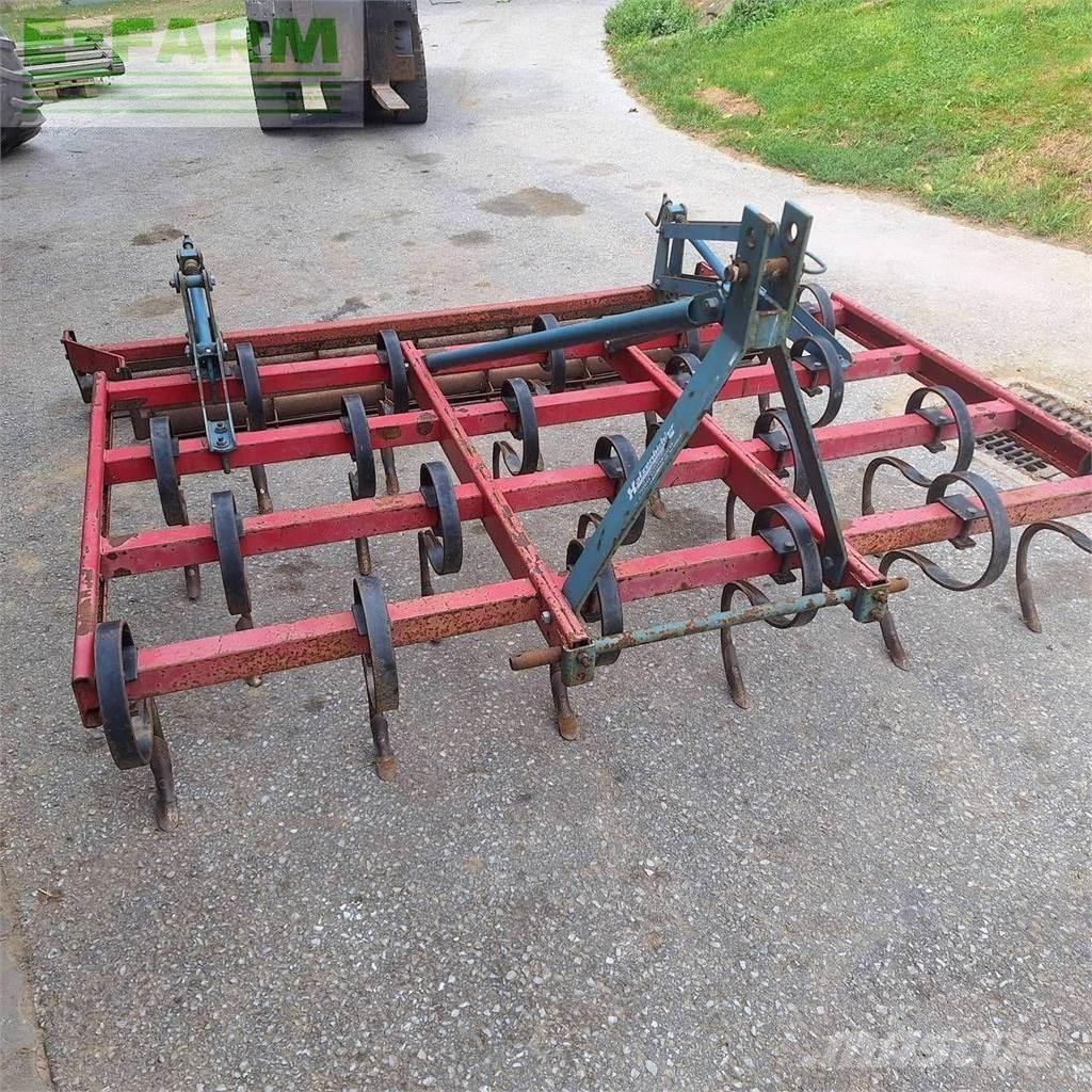 New Holland fr 650 Mašine za stočnu hranu sa sopstvenim pogonom