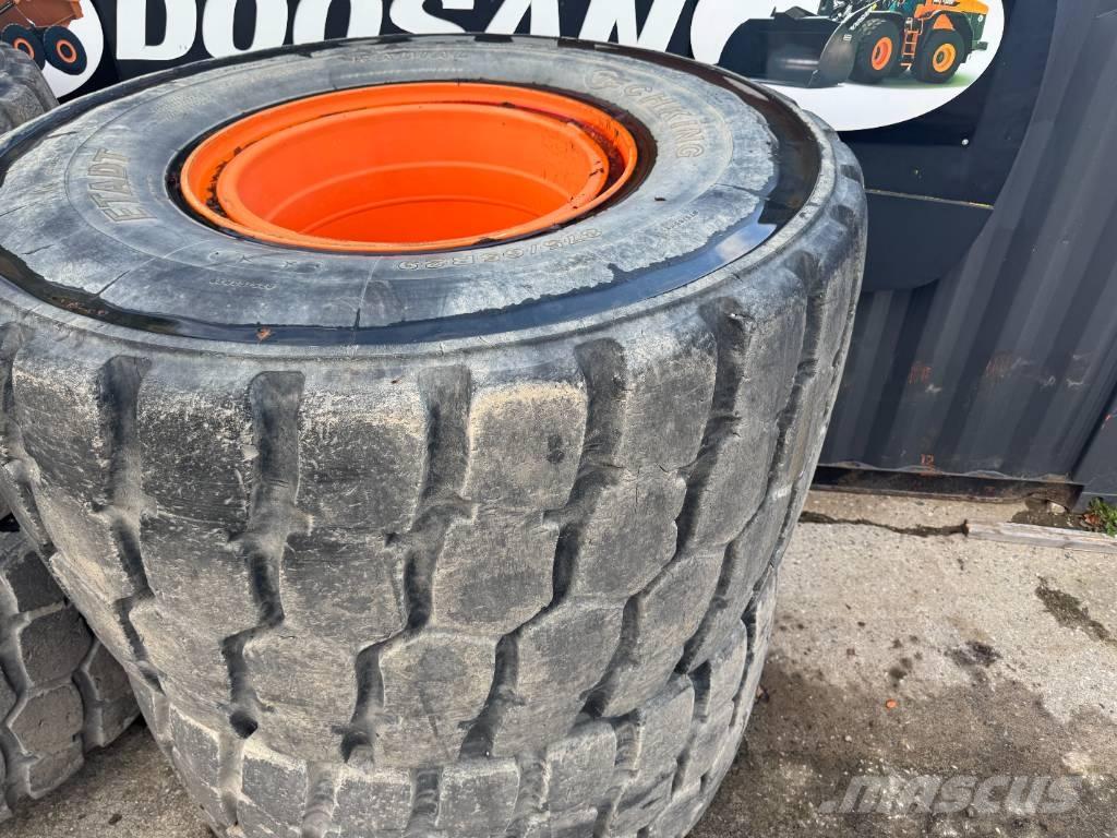 Develon DA 45 Gume, točkovi i felne