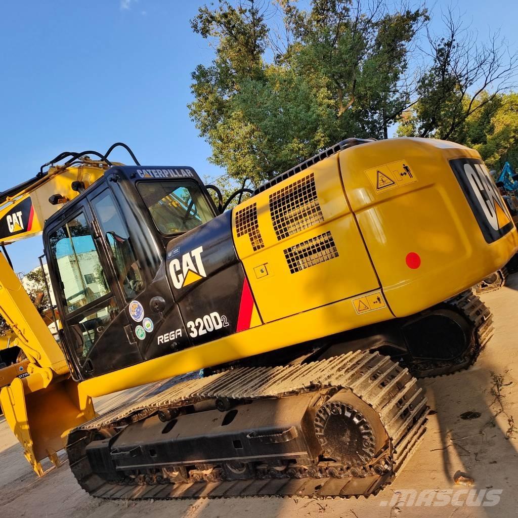 CAT 320 D2 Bageri guseničari