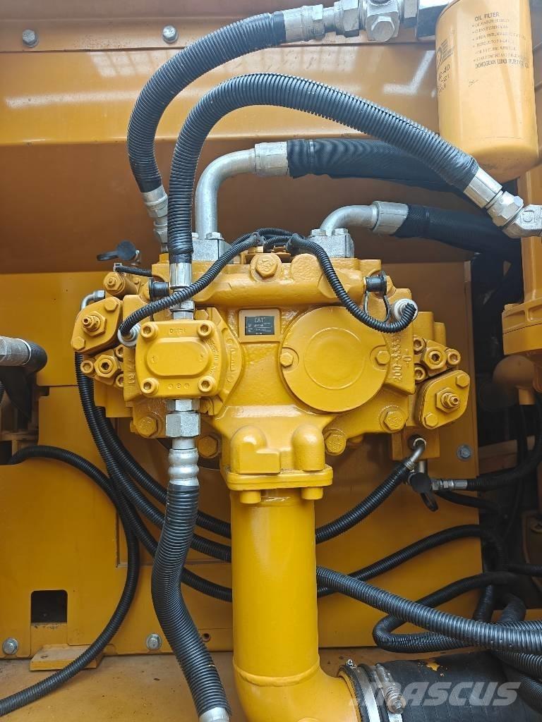 CAT 329 D2 L Bageri guseničari