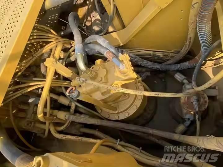 CAT CAT325B Bageri guseničari