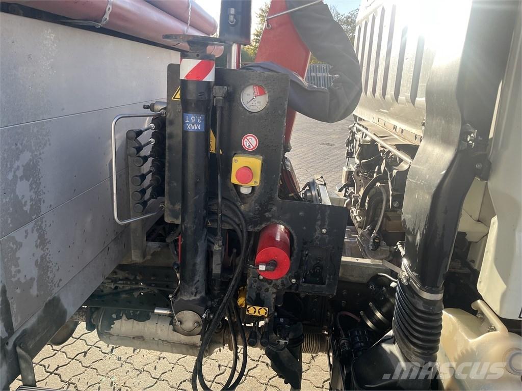 Mitsubishi Canter Kamioni sa otvorenim sandukom