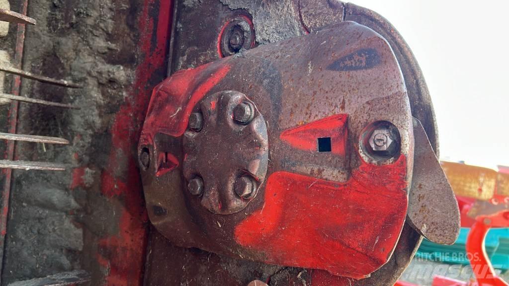 Kuhn FC 9330 D-RA Kosilice sa postoljem za vuču