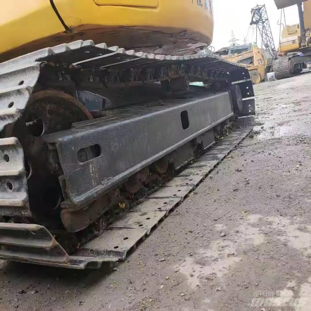 Komatsu PC 78 US Bageri guseničari