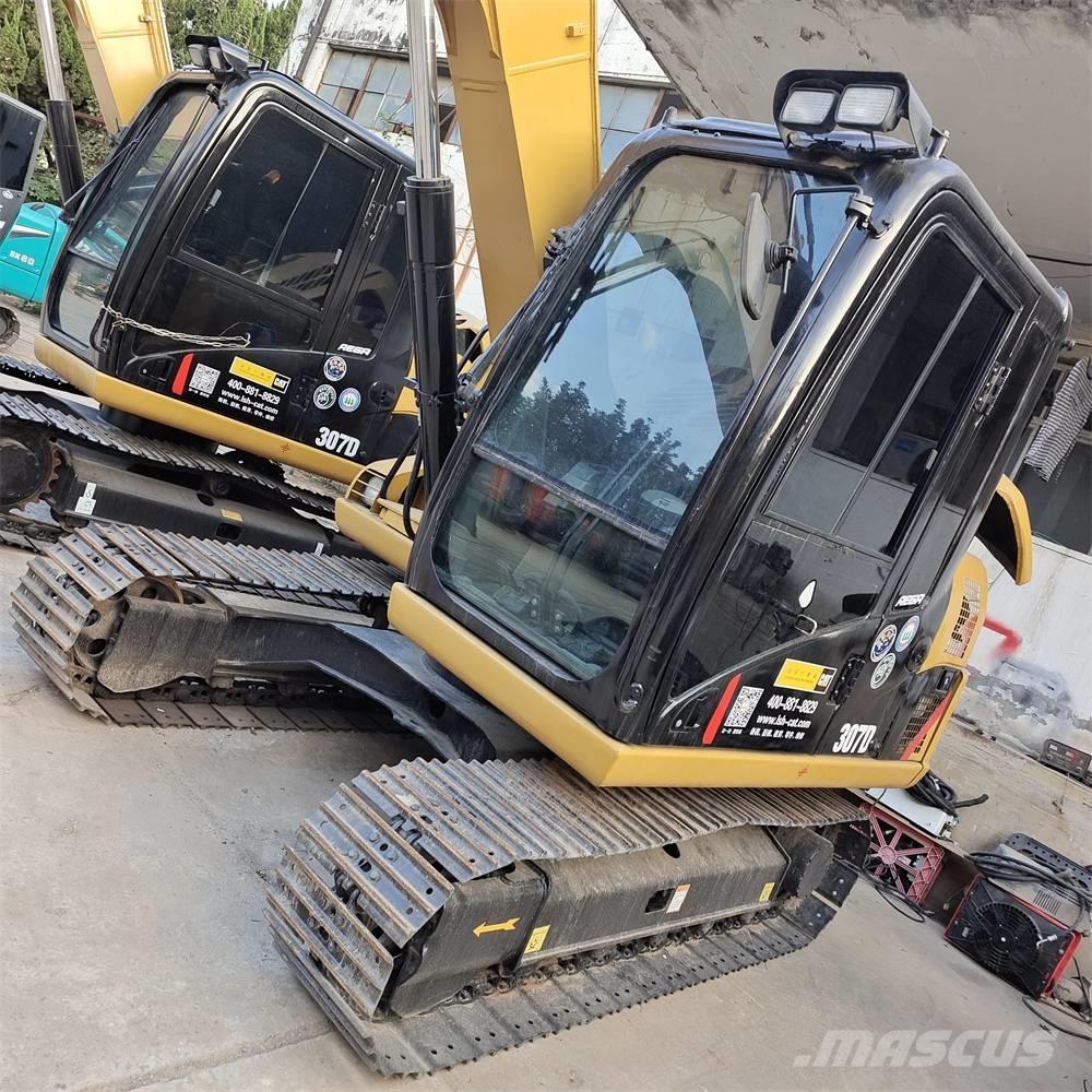 CAT 307 D Midi bageri 7t – 12t