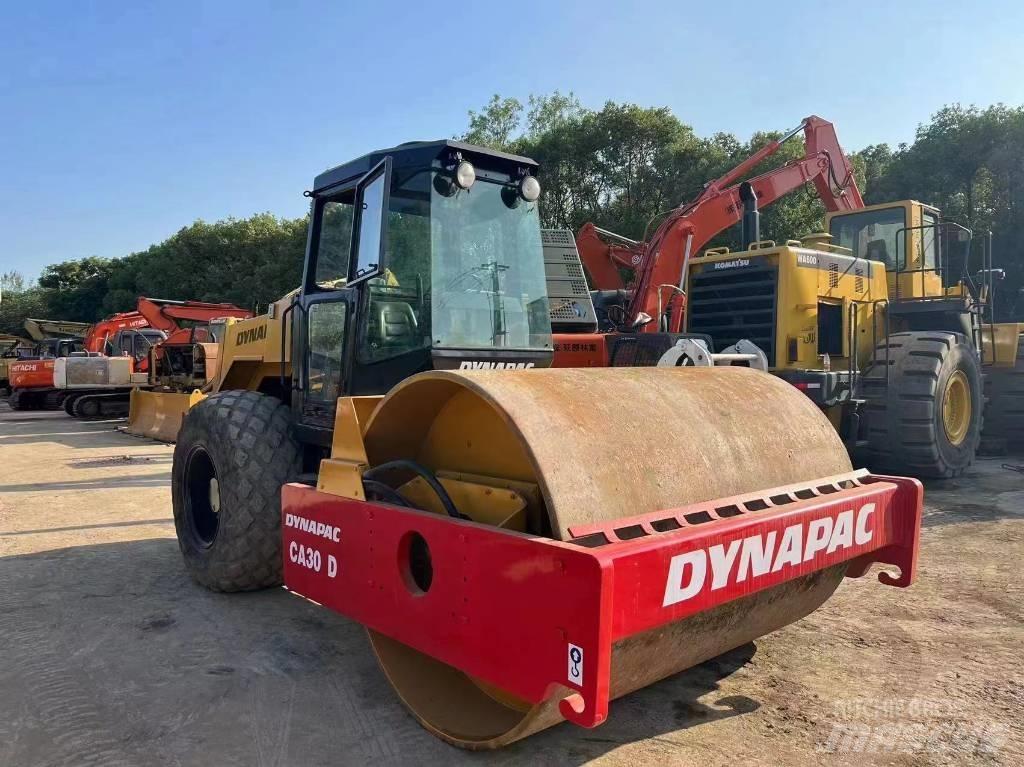 Dynapac CA300 Grejderi
