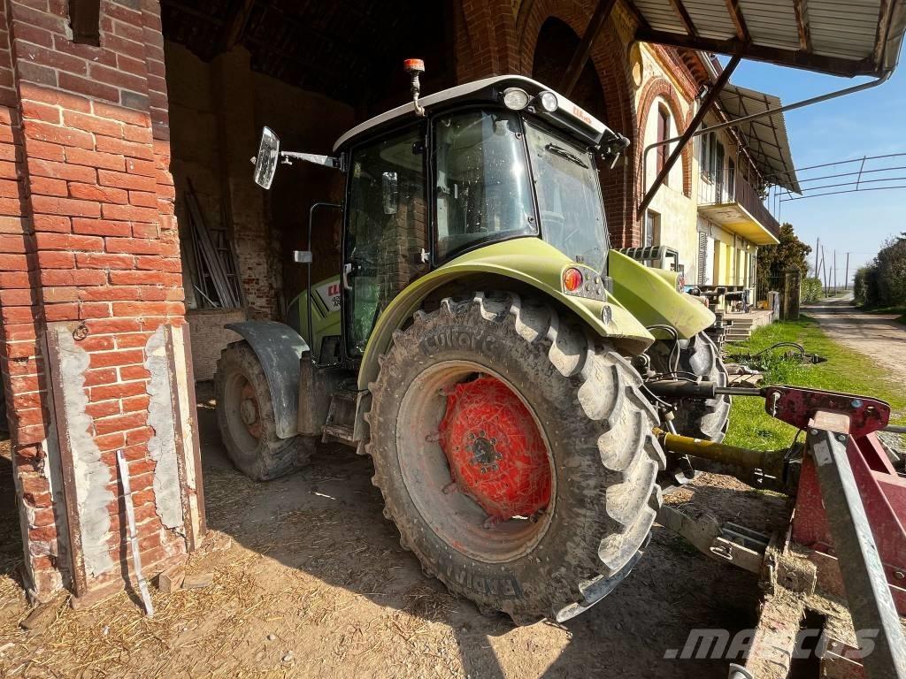 CLAAS Arion 420 Traktori