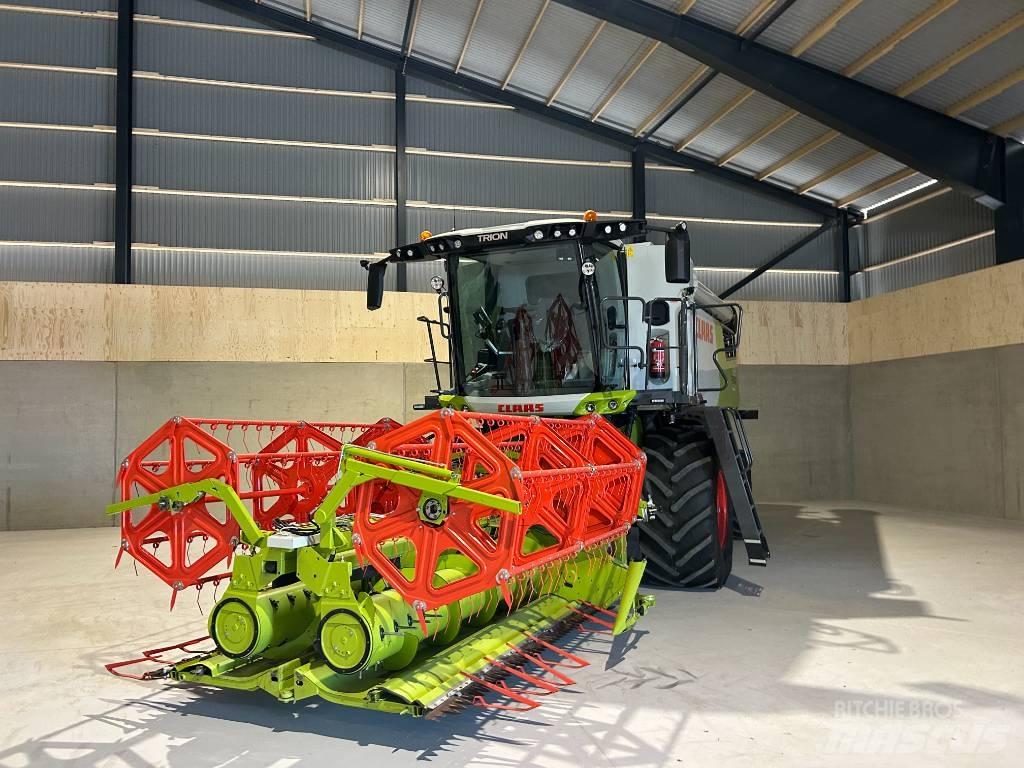 CLAAS Trion 520 Kombajni