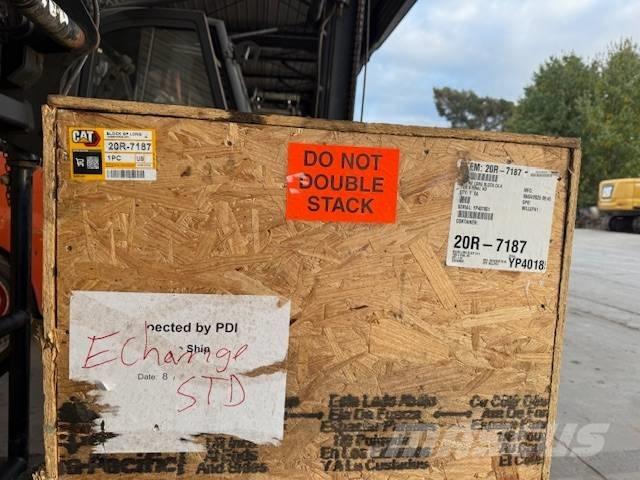 CAT 320 Bageri guseničari