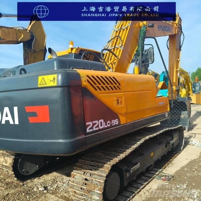 Hyundai R220 Midi bageri 7t – 12t