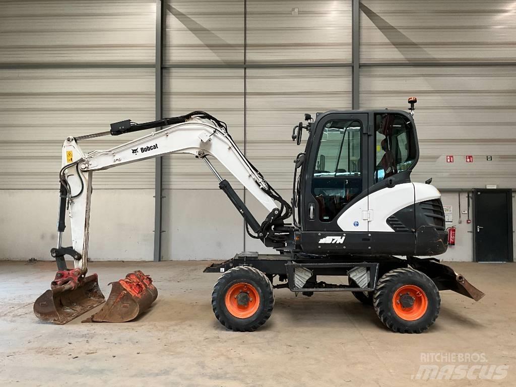 Bobcat E 57 W Bageri točkaši