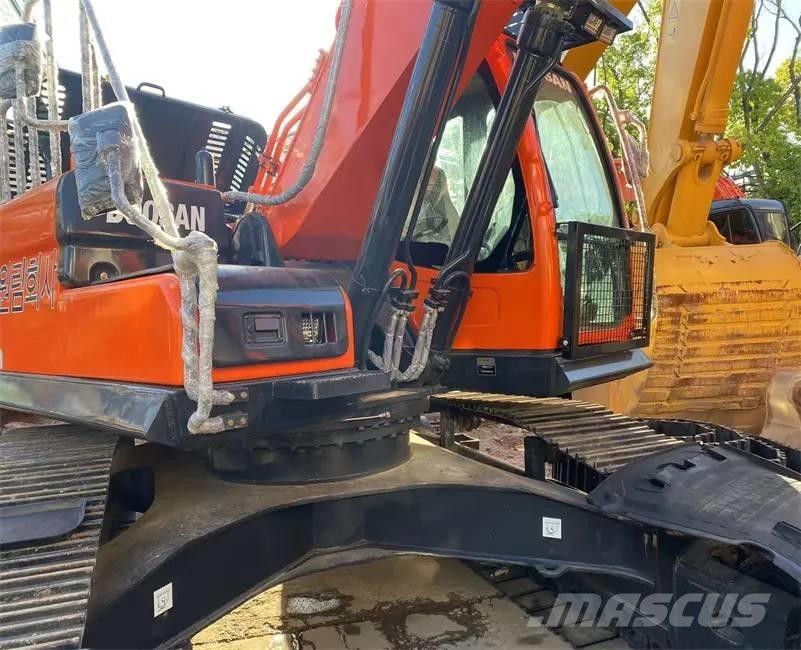 Doosan DX300LC-9C Bageri guseničari