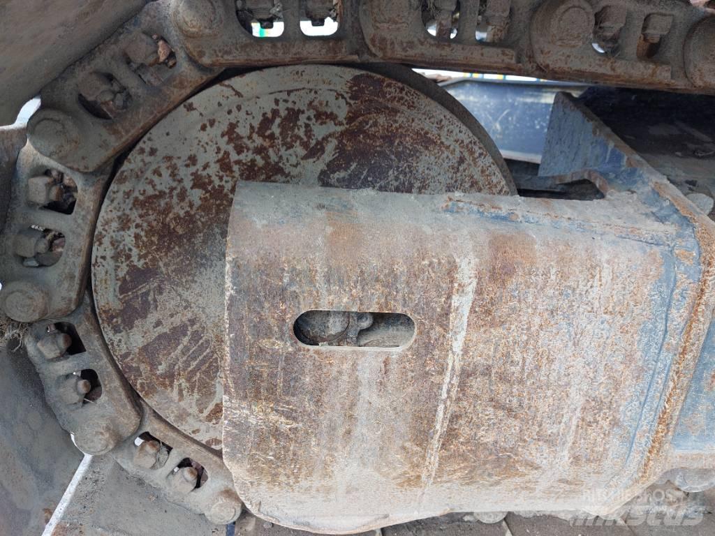 Komatsu PC138US-11 Bageri guseničari