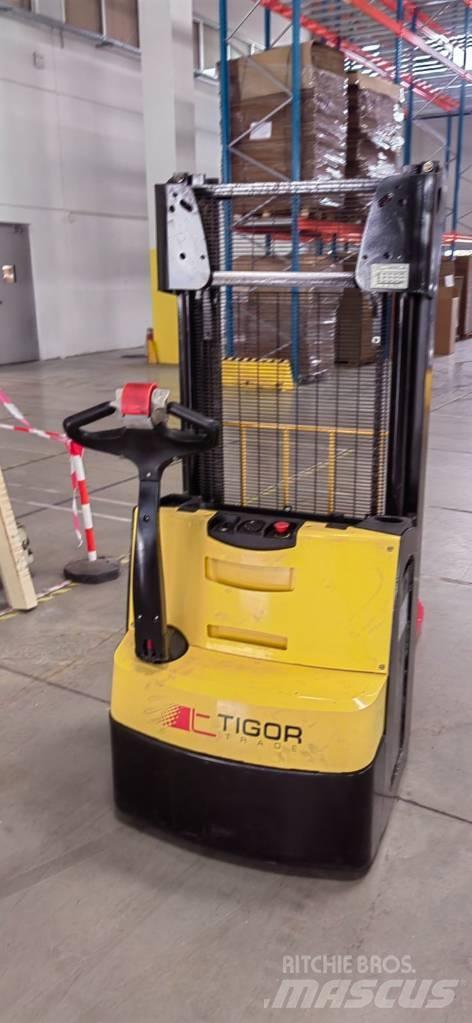 Hyster S 1.2 Ručni električni viljuškar