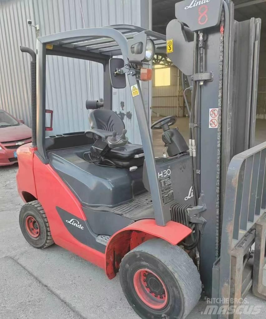 Linde H 30 D Dizelski viljuškari