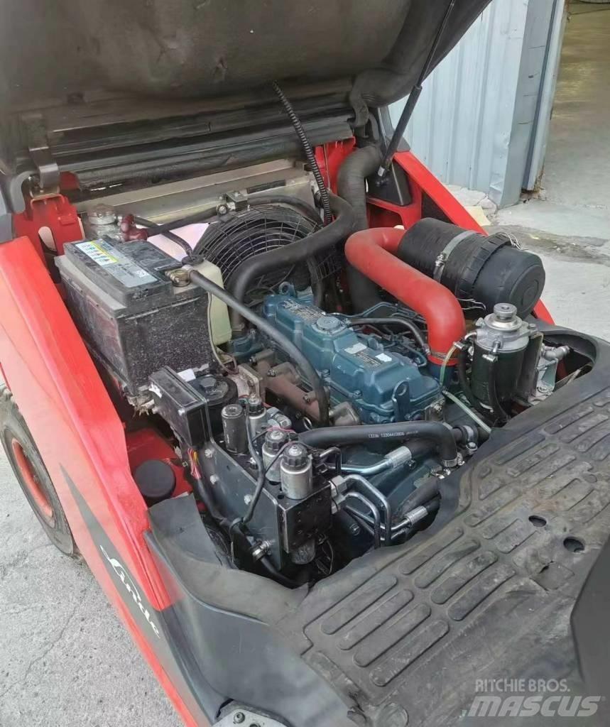 Linde H 30 D Dizelski viljuškari