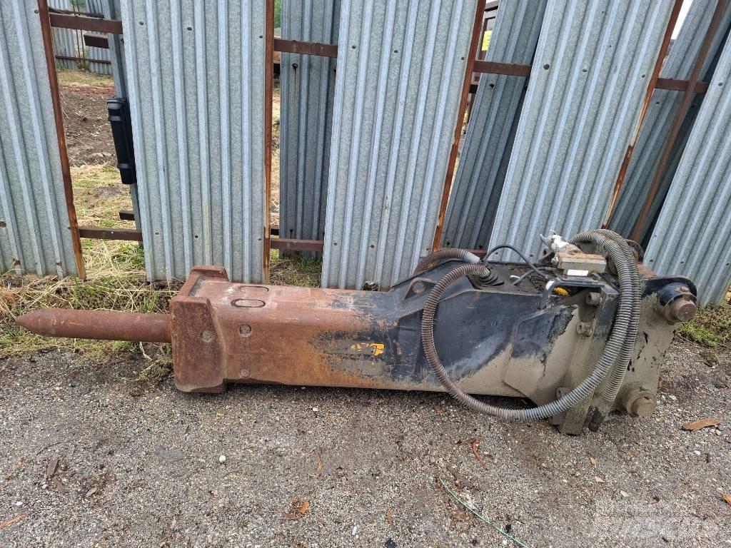 JCB JCB JS 175W Bageri točkaši