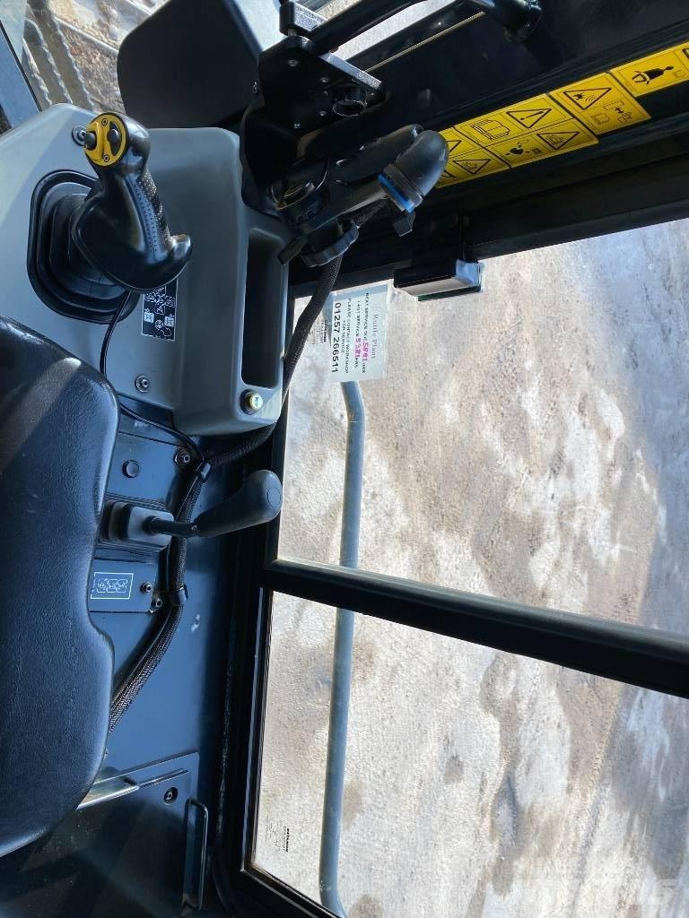 Komatsu D 61 PX-15 Buldožeri guseničari