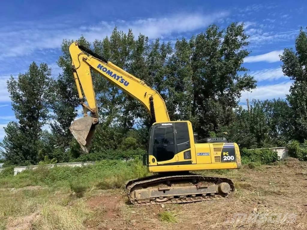 Komatsu PC 200 Bageri guseničari