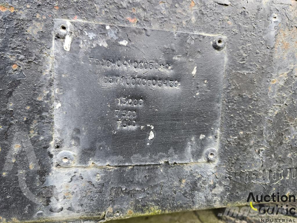 MAZ 857100 Poluprikolice sa ciradom