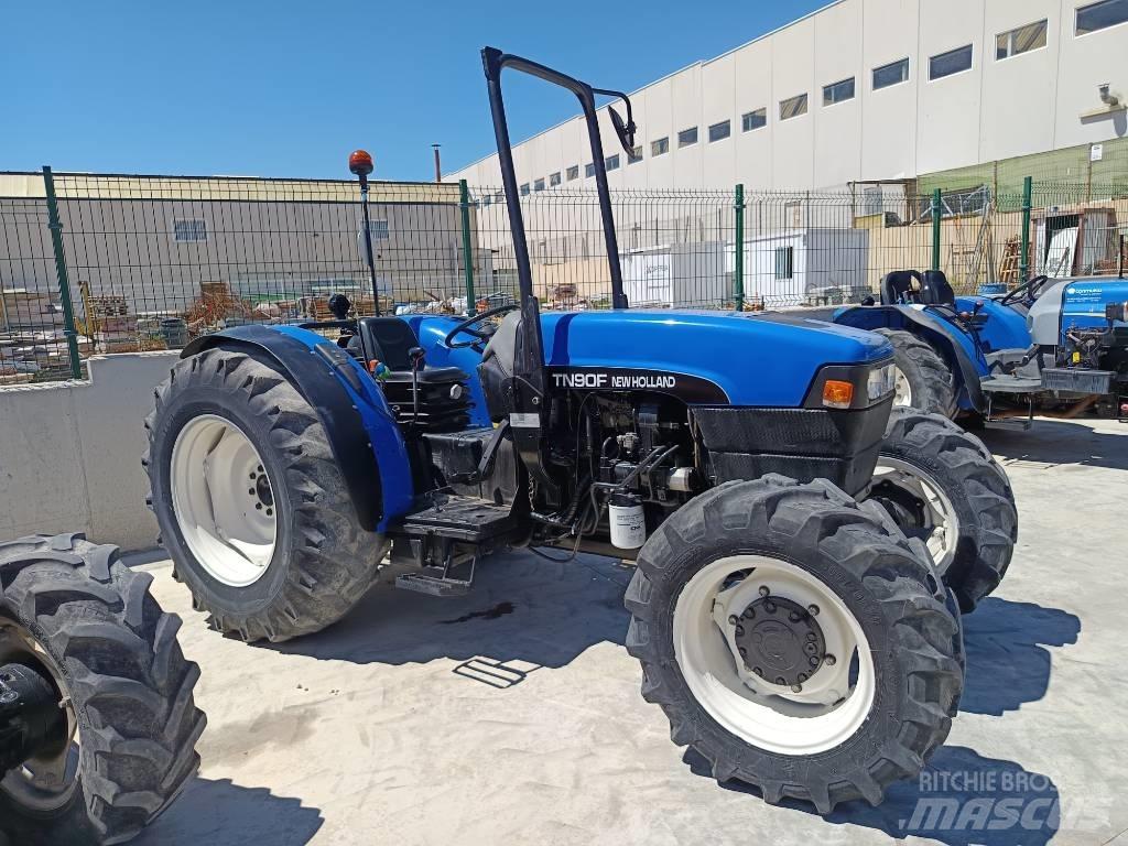 New Holland TN 90 F Traktori