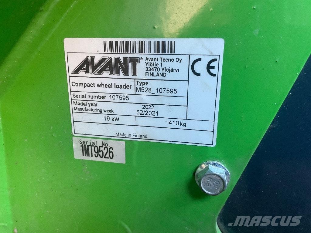 Avant 528 Višenamenski utovarivači