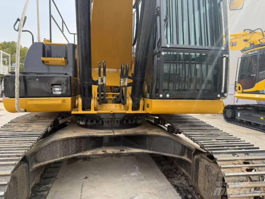 CAT 330D2L Bageri guseničari