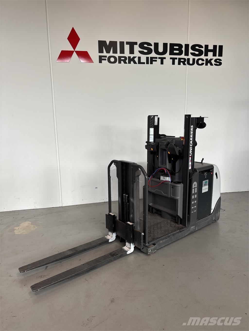 UniCarriers EPL100 Niskodizajući komisioni viljuškar