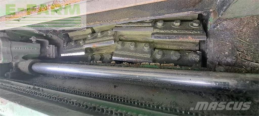 John Deere 8400 Mašine za stočnu hranu sa sopstvenim pogonom