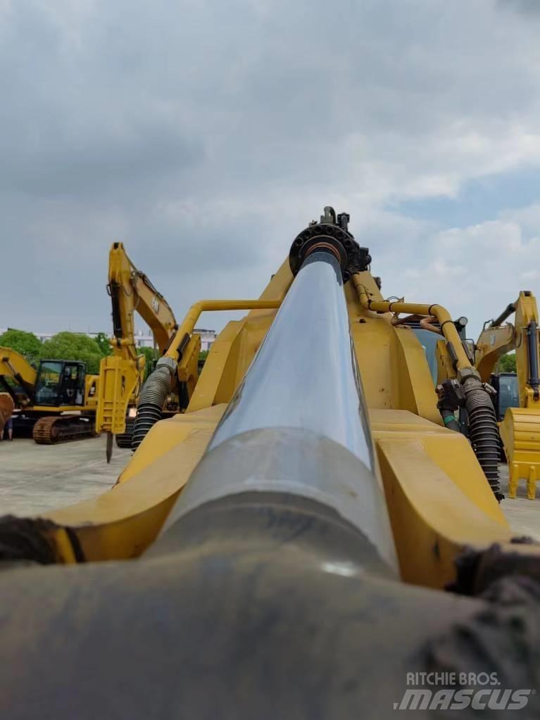 CAT 330 Bageri guseničari