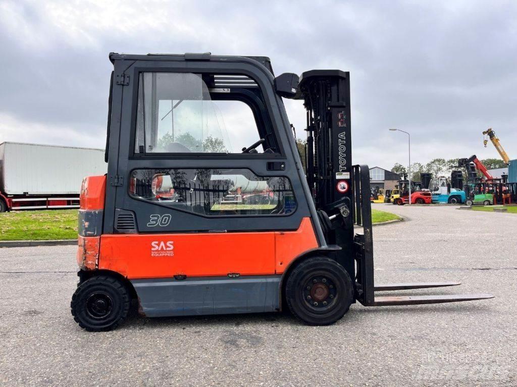 Toyota 7FBMF30 Električni viljuškari