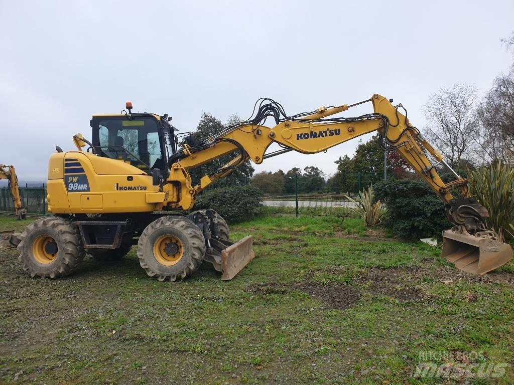 Komatsu PW98MR-10 Bageri točkaši