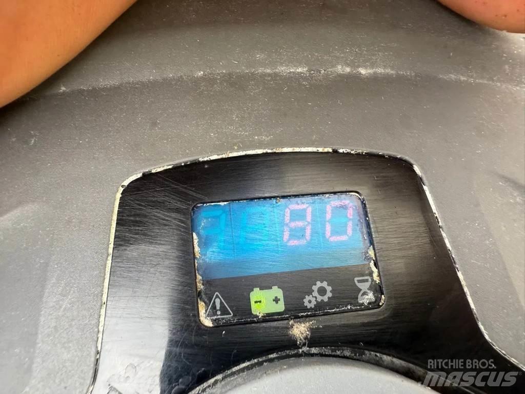 Toyota SWE200D Ručni električni viljuškar