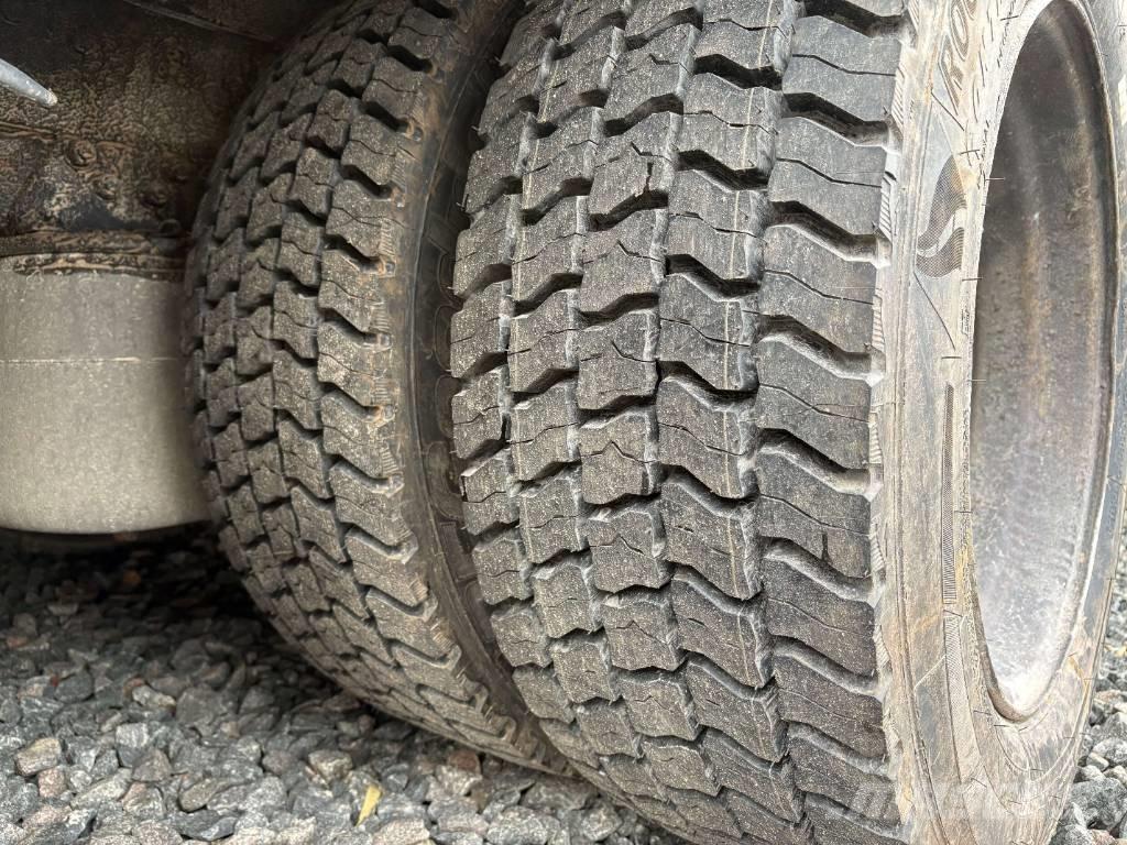 Scania 114G 340 Kamioni sa kranom