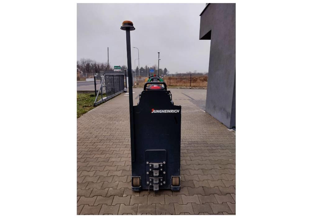 Jungheinrich EZS 130 Tegljači