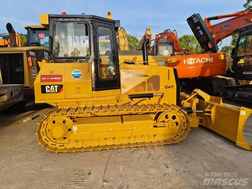 CAT D 5 K Buldožeri guseničari