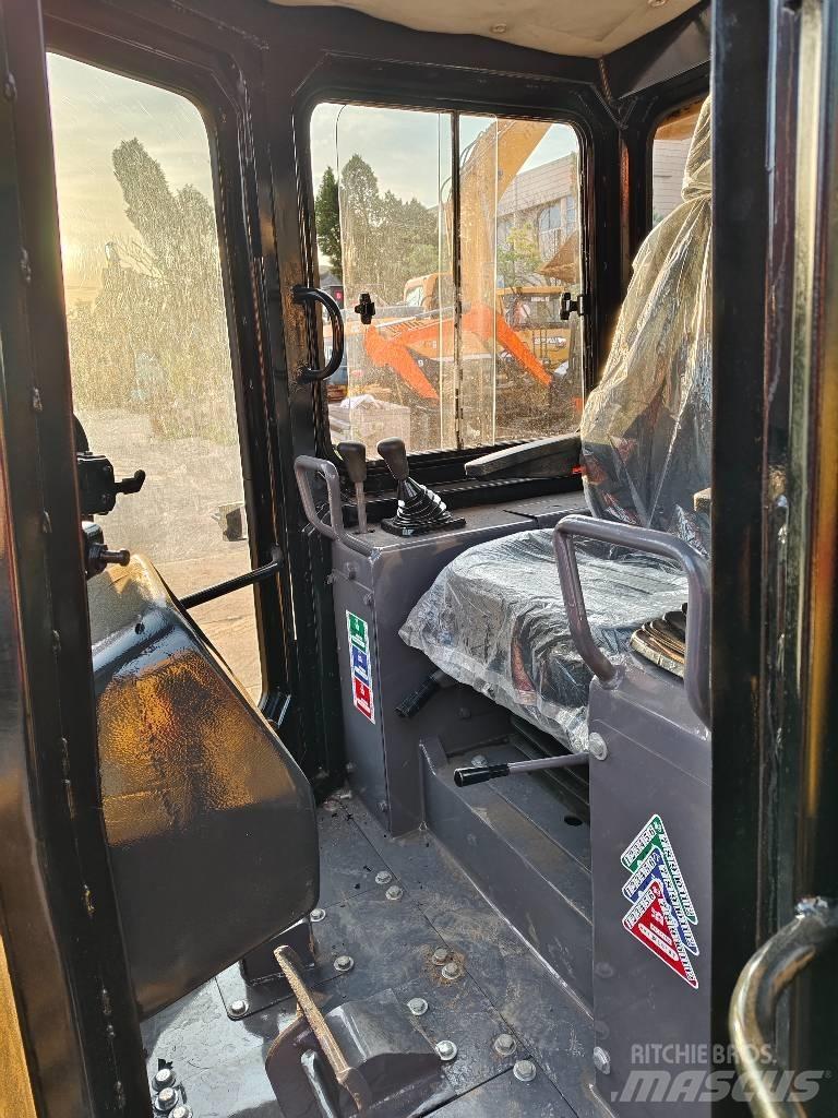 CAT D 5 K Buldožeri guseničari