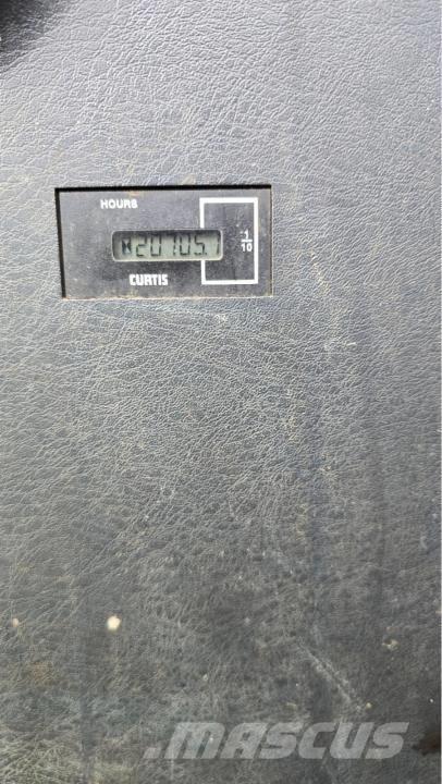 Hyundai Robex 300 LC Bageri guseničari