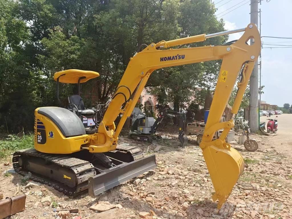 Komatsu PC35 Mini bageri < 7t