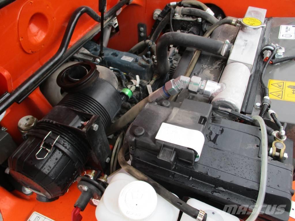 Ausa T144 HX4 (099) Teleskopski viljuškari