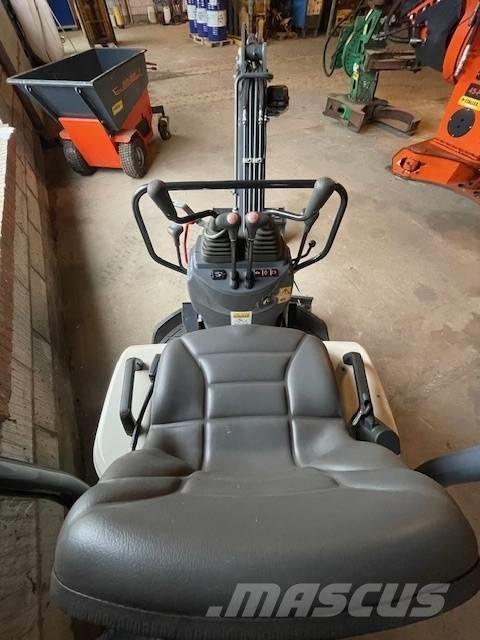 Schaeff TC10Z Mini bageri < 7t