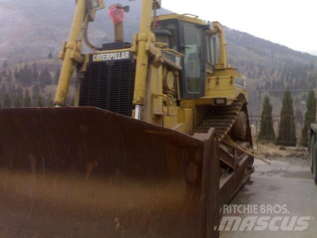 CAT D8R Buldožeri guseničari