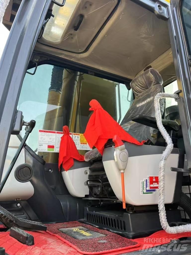 Komatsu 240-8 Bageri guseničari